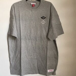 Los Angeles Lakers Large Gray Graphic Men's T-Shirt brand new no tags